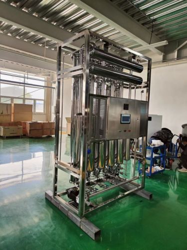 化工产业用列管多效蒸馏水机鑫冠宇LD-500-5