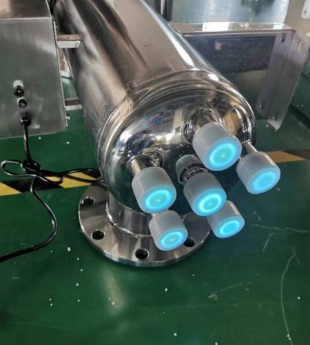 室外分体式泳池紫外线消毒器 鑫冠宇紫外灯杀菌仪 除藻灭菌