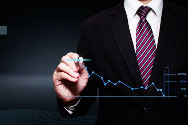 上纬新材今日复牌 上半年净利润或同比减少32.91%